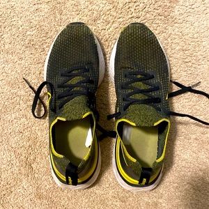 Mens Nike Flyknit Running Shoes